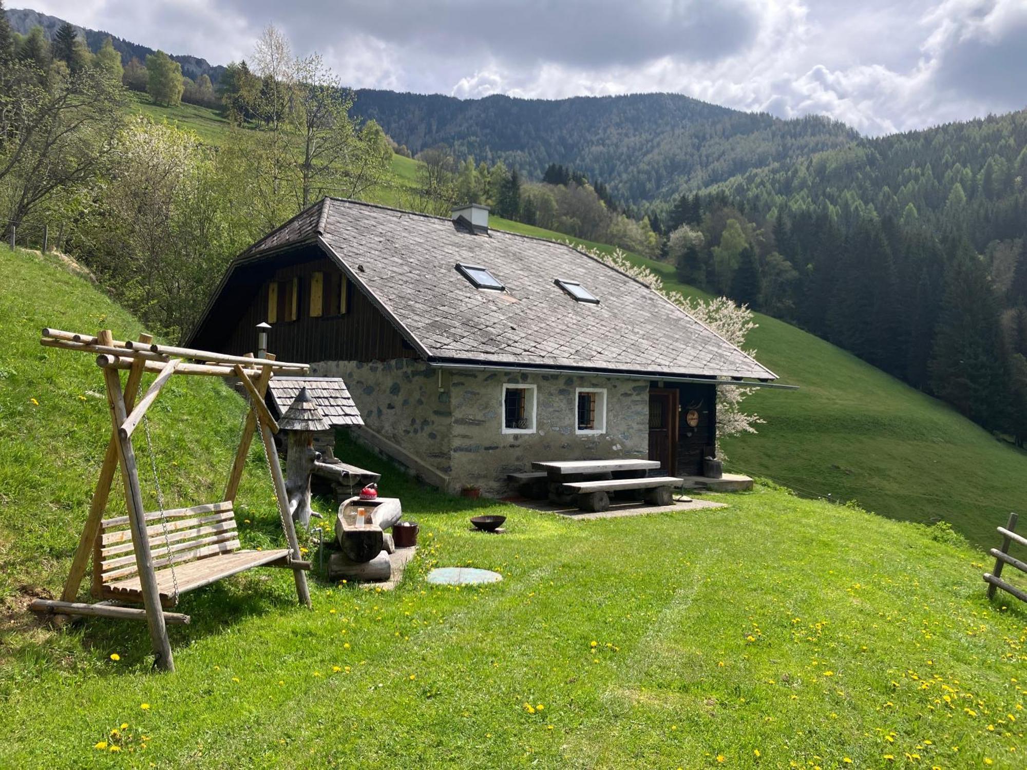 Berghuette Hochhalt Unteralpe